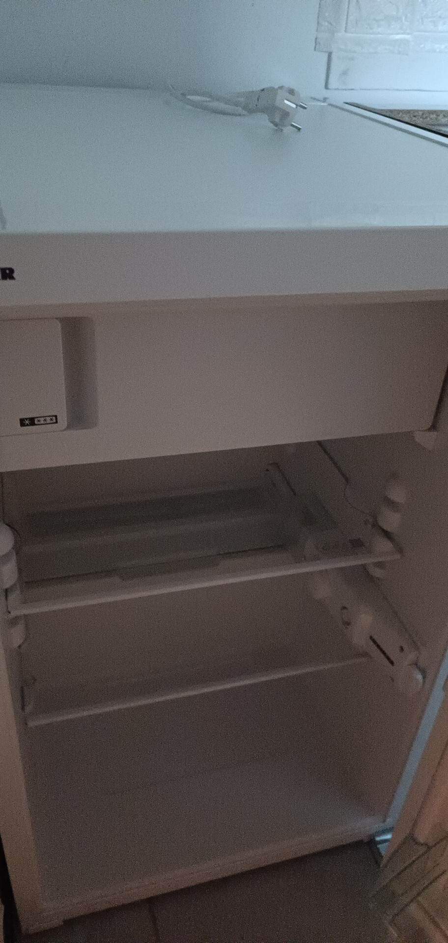   LIEBHERR T 1404 Szabadonálló hűtőszekrény | 120 l | 85 cm magas | 50.1 cm széles | Fehér
